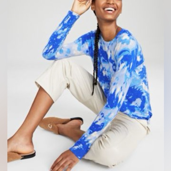 Charter Club Tops - Cashmere Pullover Sweater Charter Club Woman’s Duchess Blue tie dye 100%cashmere
